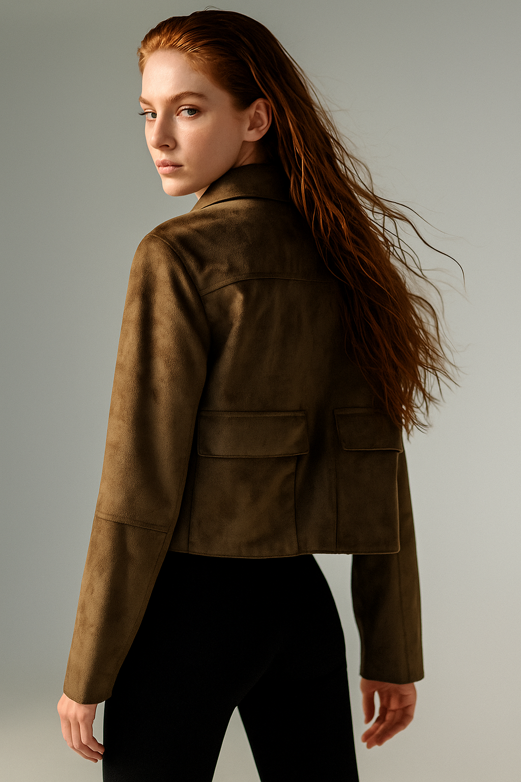 Chiara Valli – Giacca Cropped in Suede