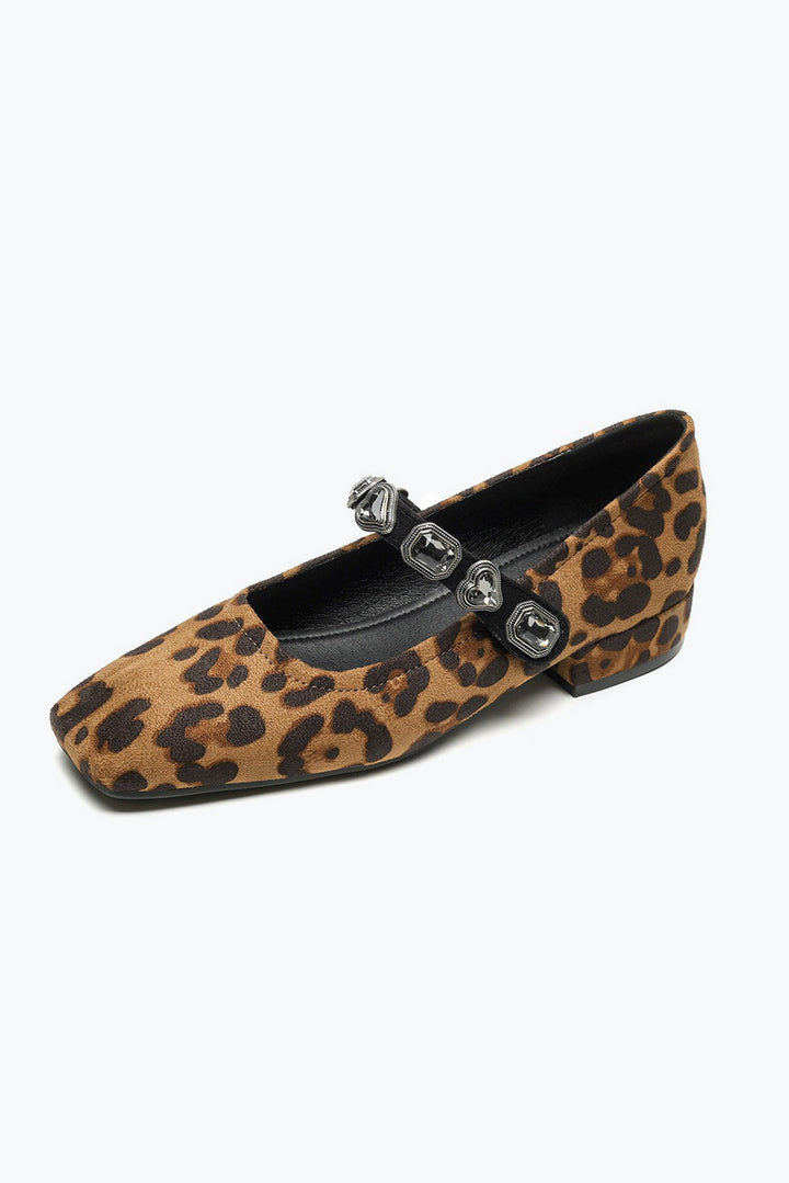 NOREA – Ballerine a punta quadrata con cinturino decorato con gemme