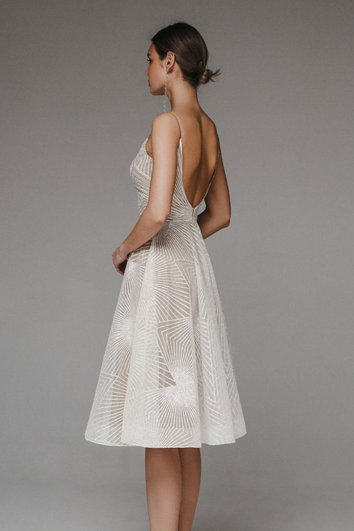 Vittoria – L’abito dall’eleganza classica e raffinata