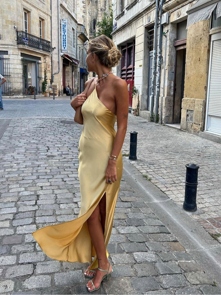 Solea - Maxi abito in raso con spacco, schiena scoperta