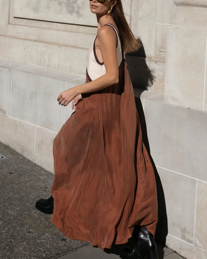 Velluto Sottile – Abito chic con scollo a V e colori a contrasto