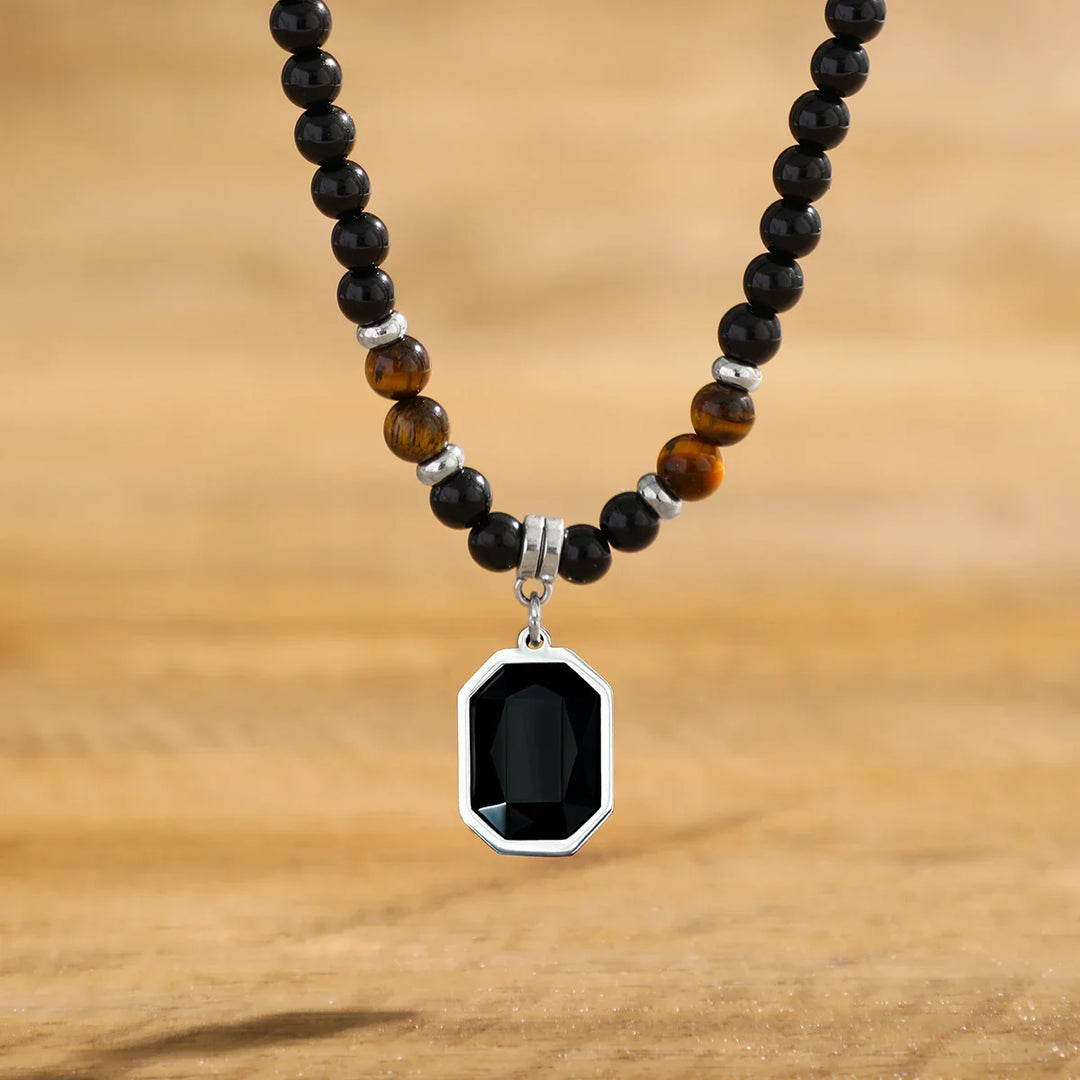 Collana di perle in onice nera