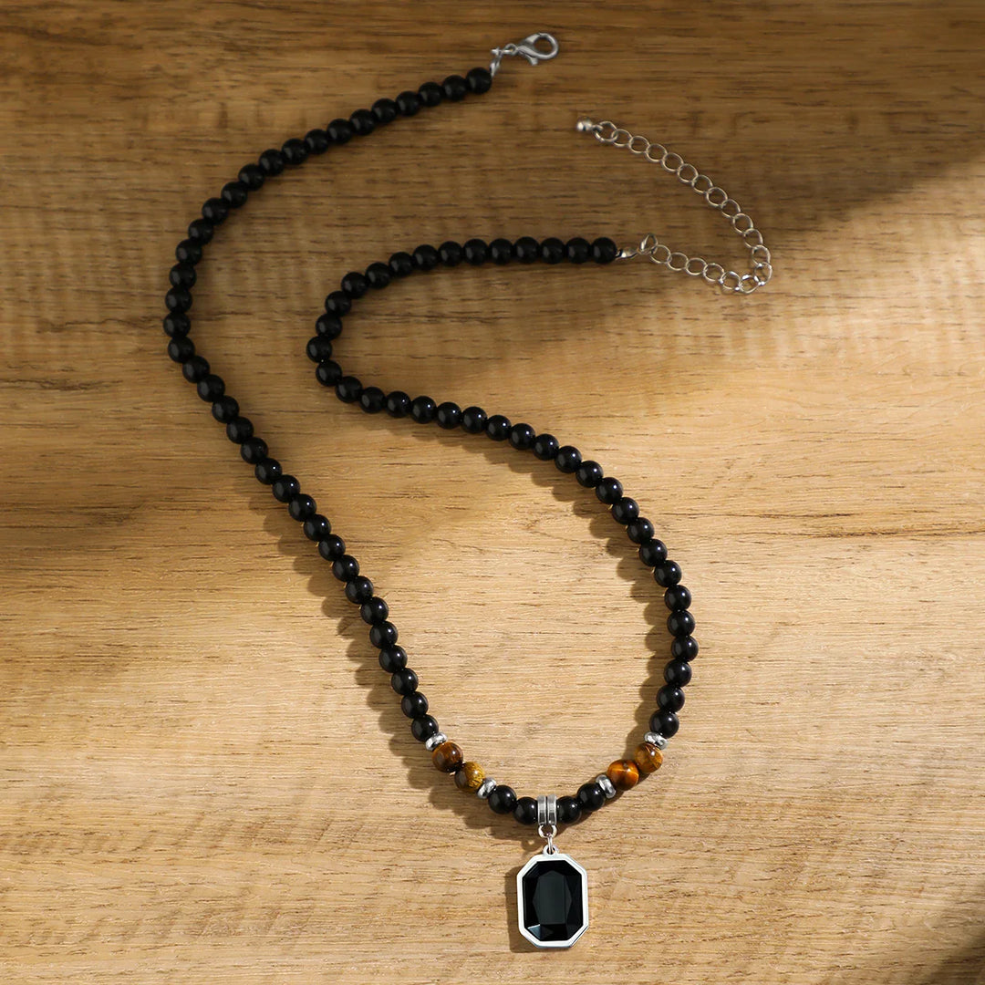 Collana di perle in onice nera