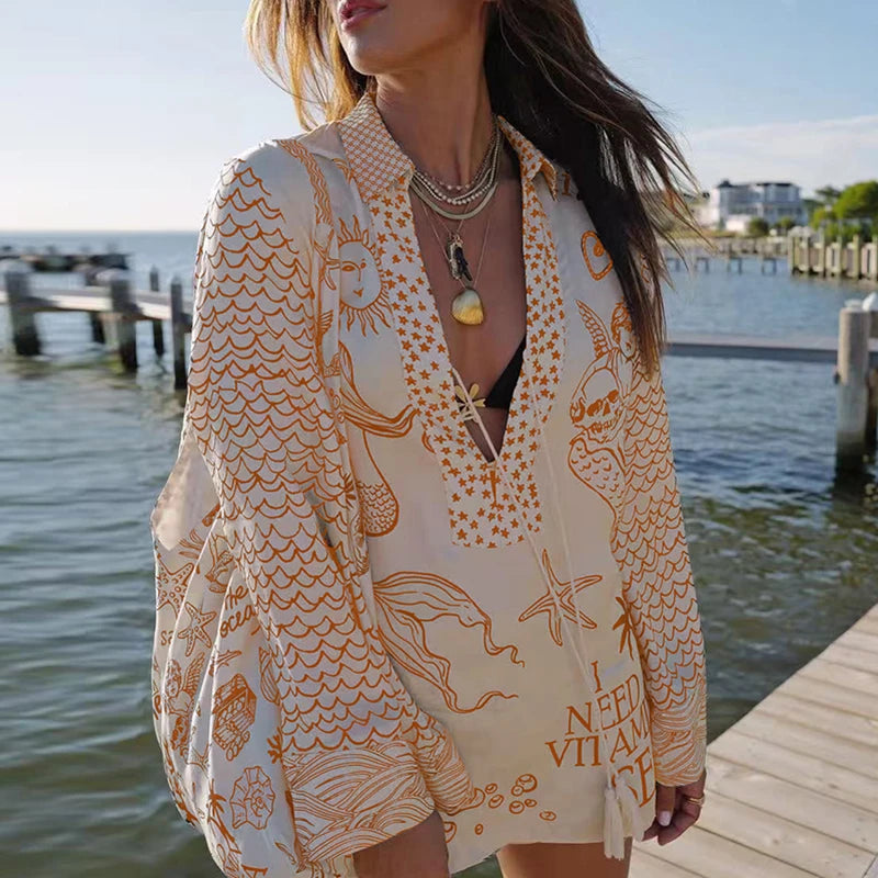 Vento d’Estate – Completo in raso con stampa unica, camicia con frange e shorts a vita elastica