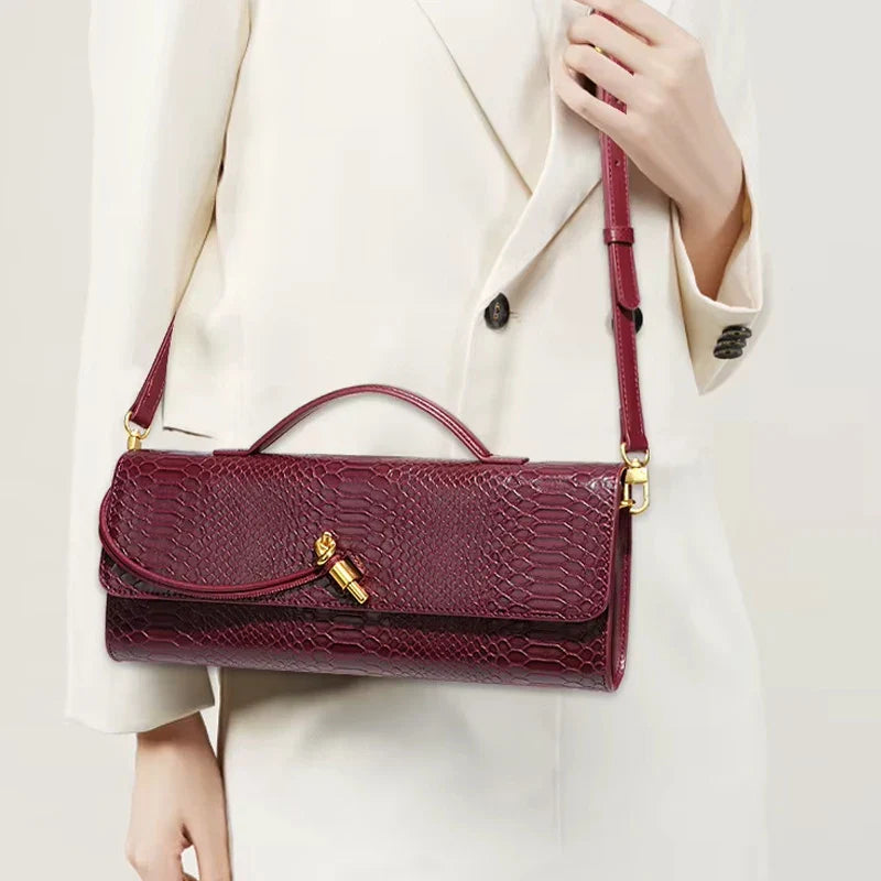 Isabella Conti – Pochette effetto pitone