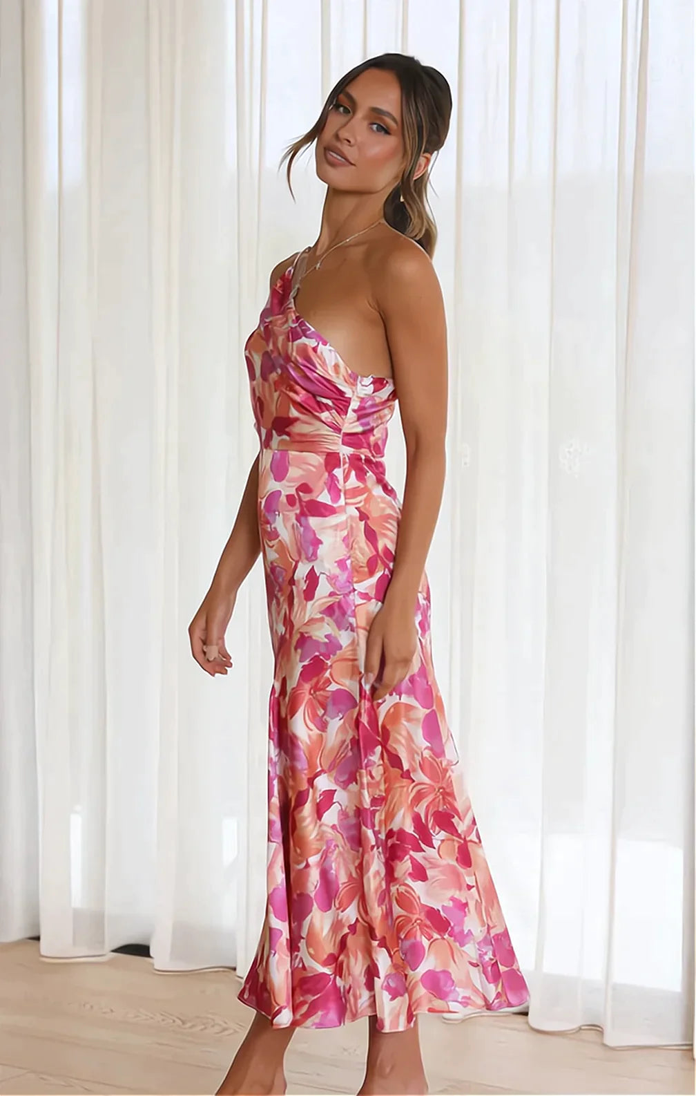 IL VESTITO DI DIVA - BOZZI MILANO